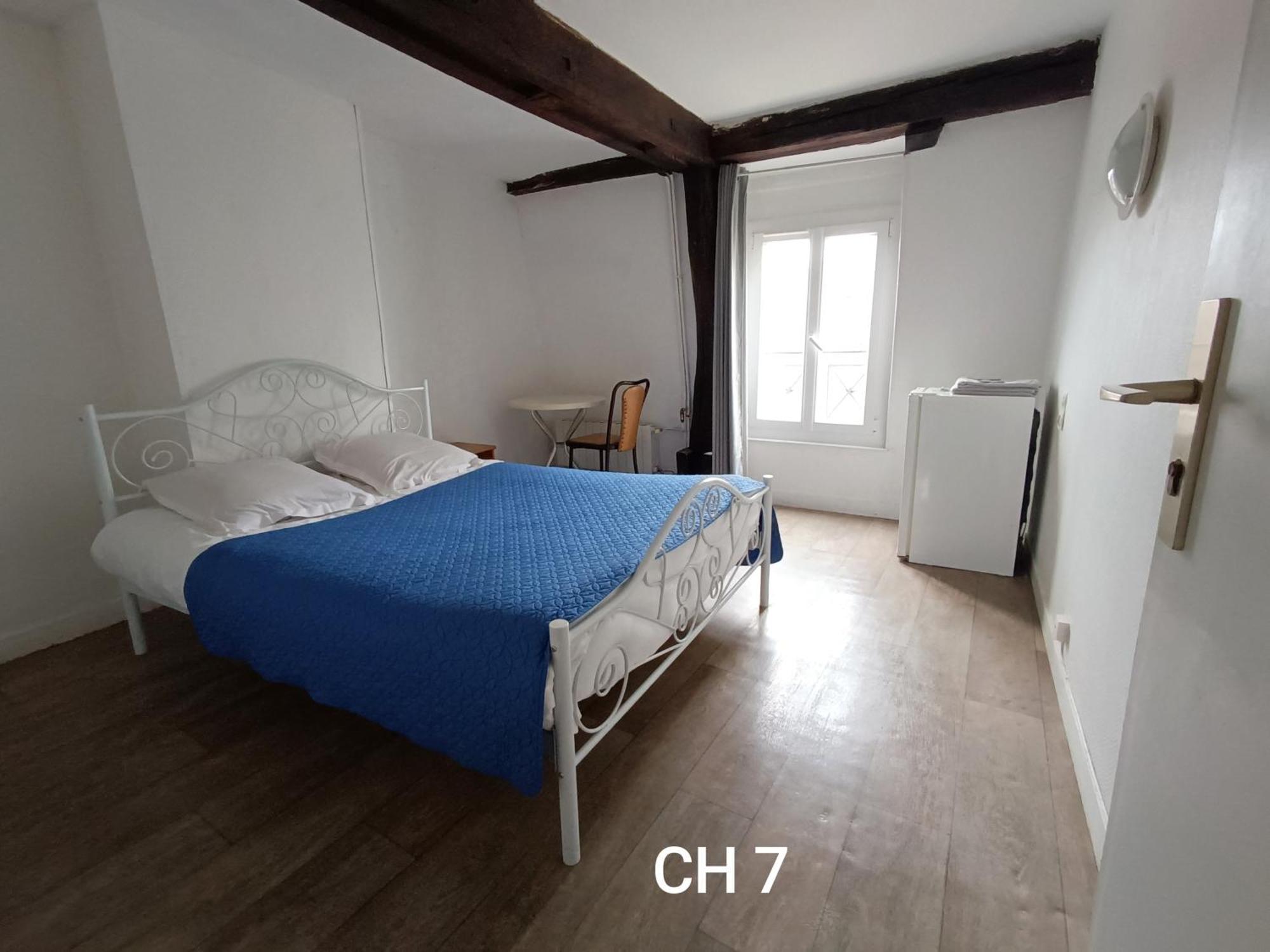 Hotel Le Fontenoy プロヴァン 部屋 写真